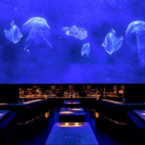 空间遇上数字影像，开一家“水下餐厅”竟然这么容易！